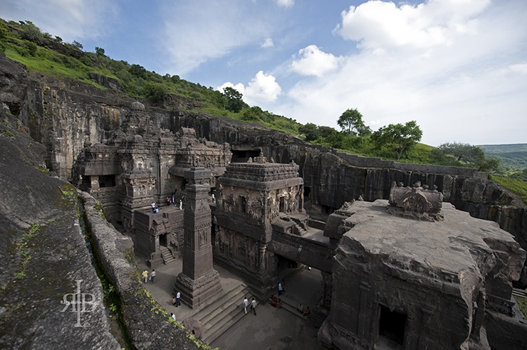 India in Five Sacred Sites - The Crowded Planet